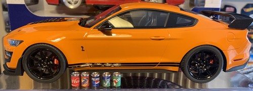 Diorama garage branded - garage,