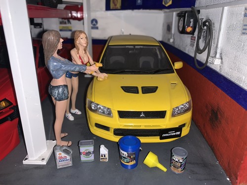 Scale 18 garage diorama - 1:18, 1/18