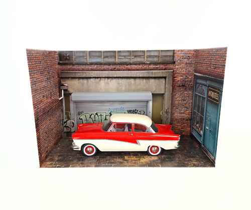 Scale diorama display - 1:18,