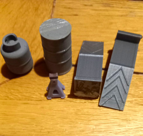 Diorama garage parts - diorama,
